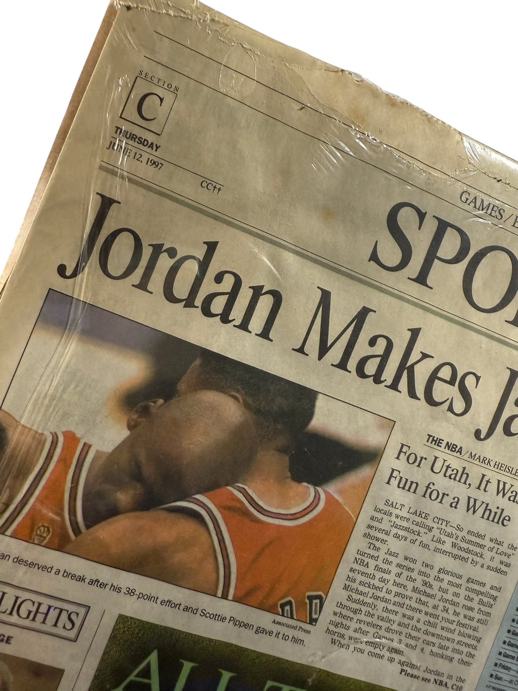 Vtg Michael Jordan - Chicago Bulls - “Jordan Makes Jazz Air Sick” Cover - June 12, 1997